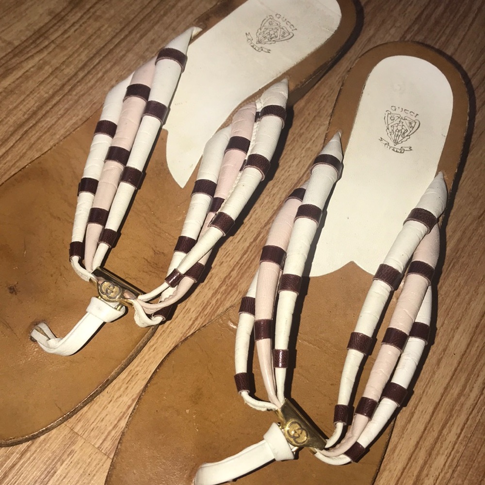 Vintage Gucci flip flops
